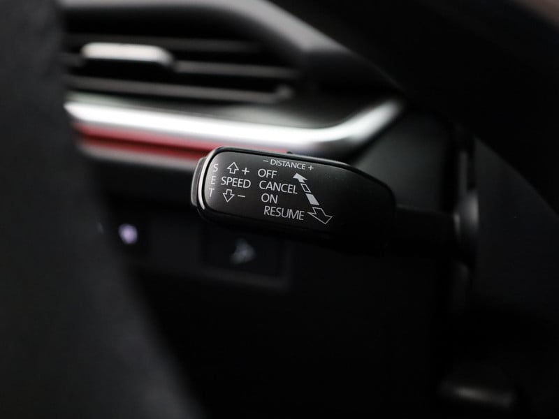 48105867-27.jpg