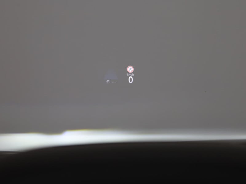 48176974-8.jpg
