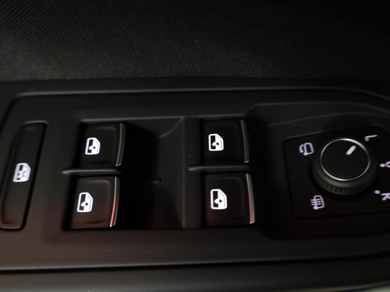 48226567-22.jpg