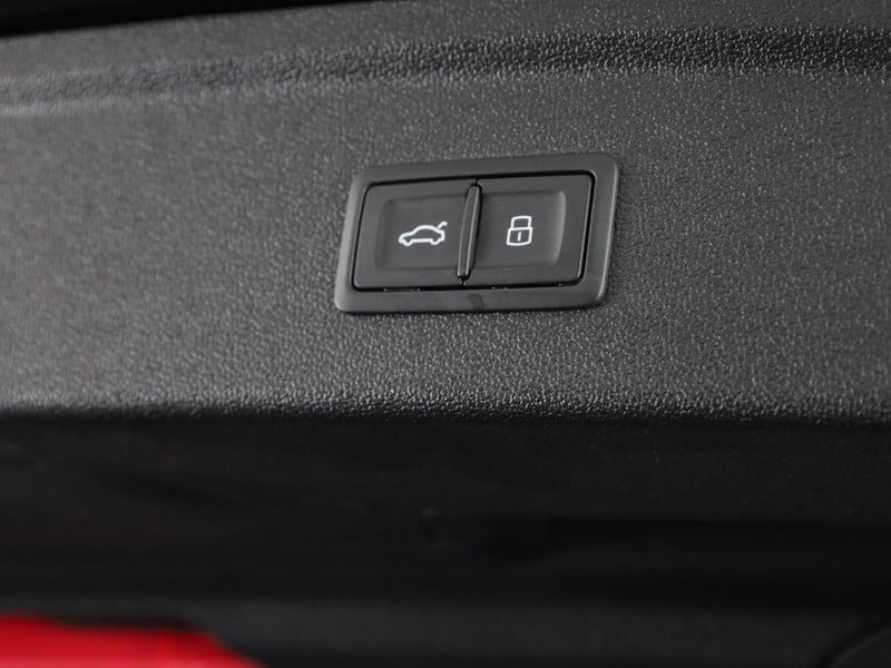 48302934-20.jpg