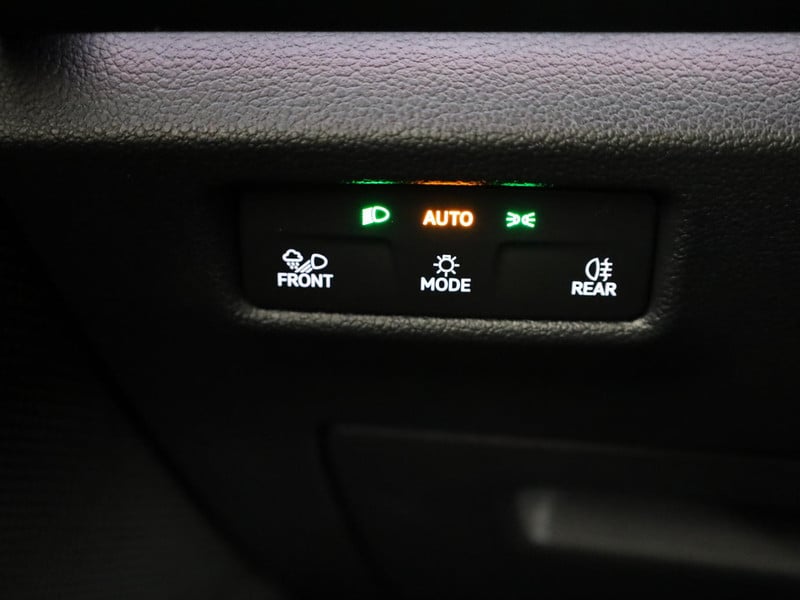 48329309-38.jpg