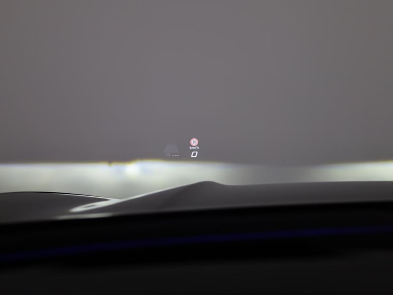 48373180-24.jpg