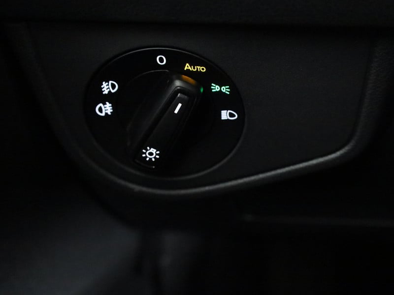 48550534-30.jpg