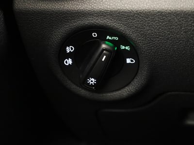 49749788-31.jpg