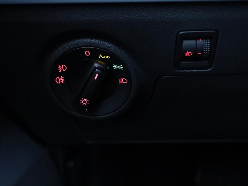 50187548-29.jpg