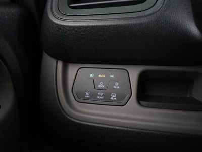 50408245-23.jpg