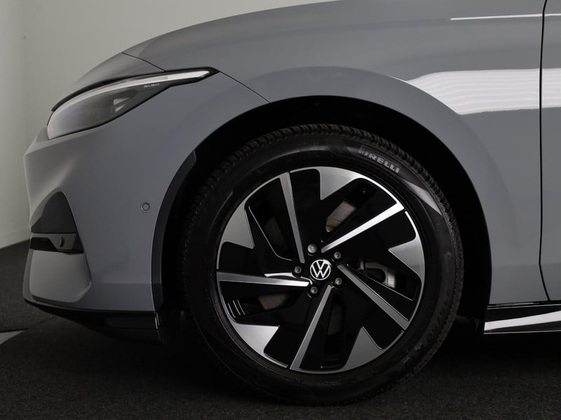 50630888-11.jpg