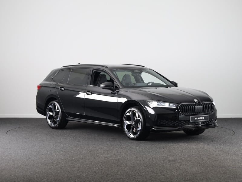 50766320-4.jpg