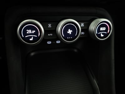 50813353-33.jpg