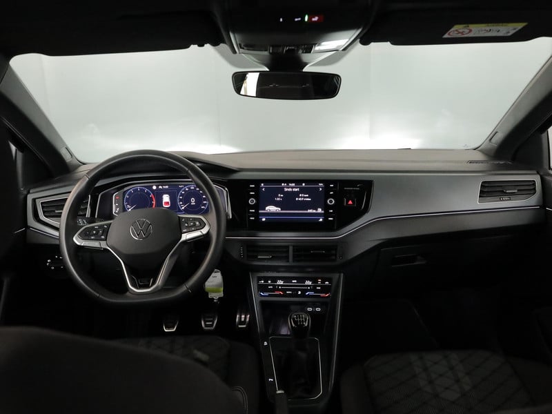 51035439-6.jpg