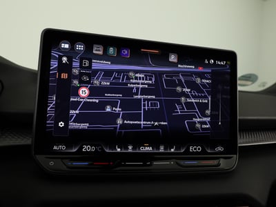 51249833-18.jpg