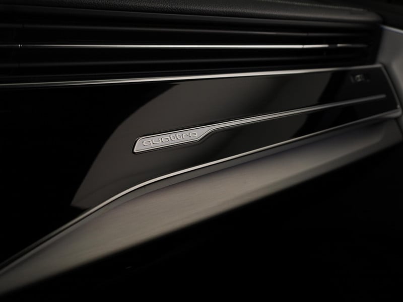 51528771-13.jpg