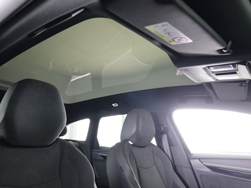 51649156-13.jpg