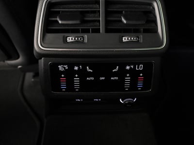51846642-34.jpg