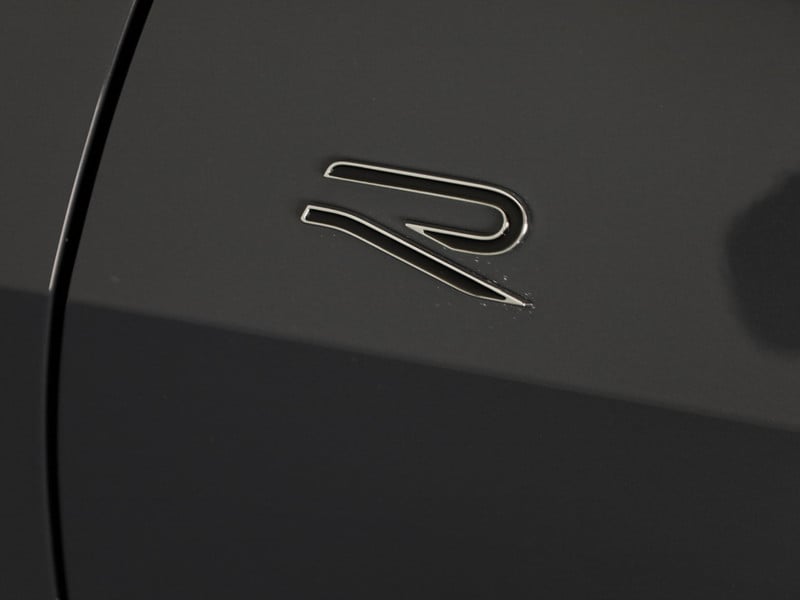 51850194-40.jpg