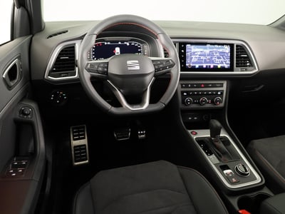 51884330-17.jpg