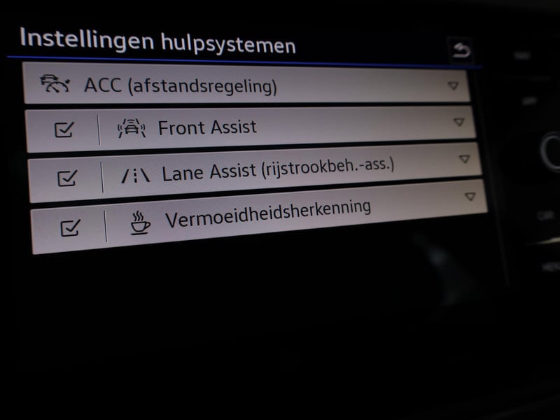 52102315-12.jpg