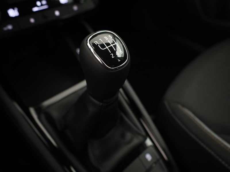 52696221-23.jpg