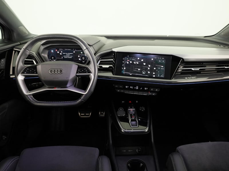 52778242-7.jpg