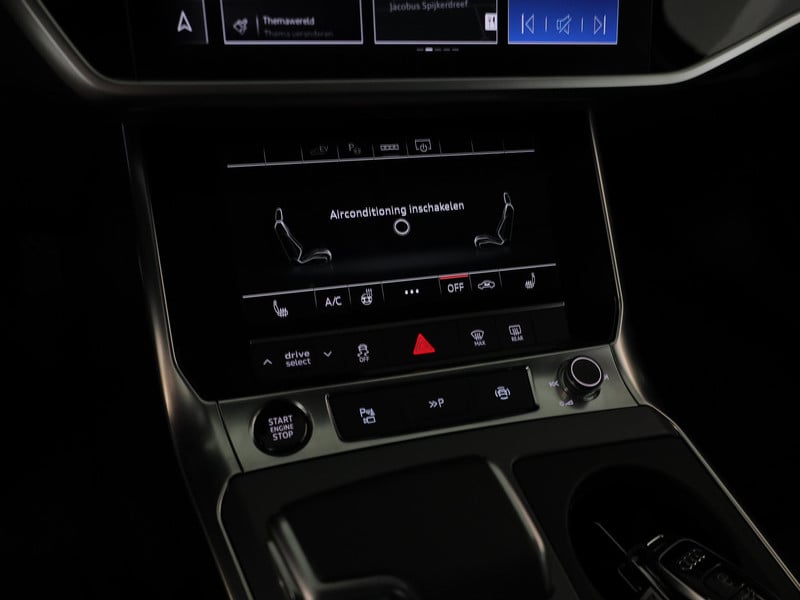 52814381-15.jpg