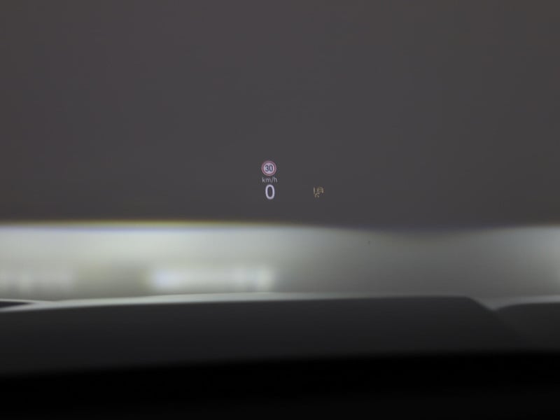 52823415-12.jpg