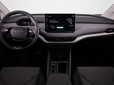 52900692-6.jpg