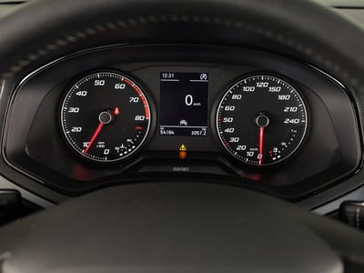 52944921-8.jpg
