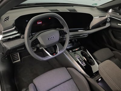 52952589-7.jpg
