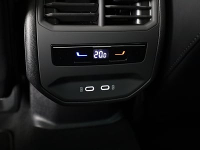 53007400-24.jpg