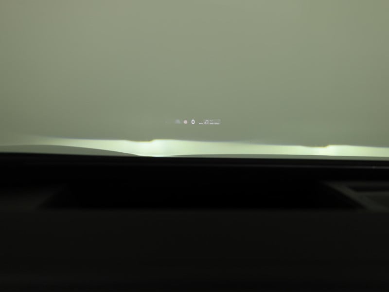 53136517-11.jpg