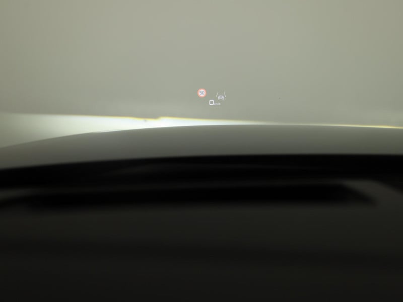 53190275-12.jpg