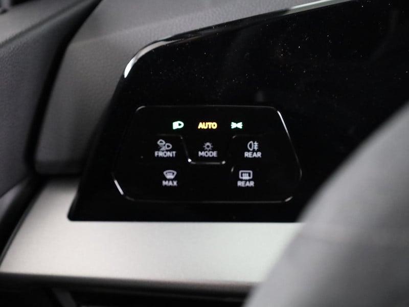53259613-47.jpg