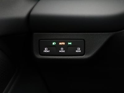 53389564-37.jpg