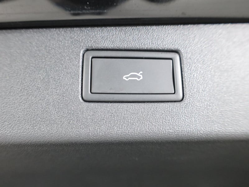 53479451-24.jpg