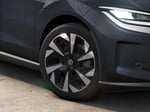 53591294-3.jpg
