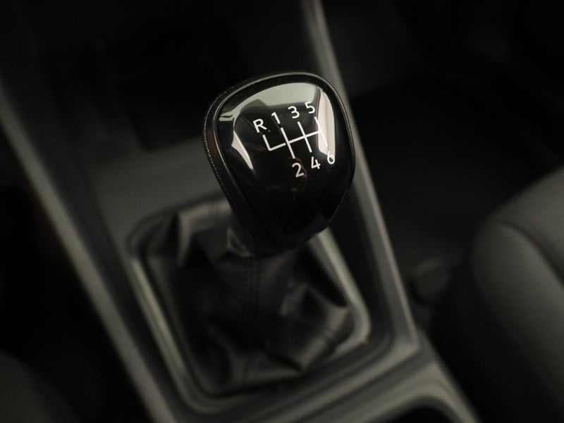 53713769-23.jpg