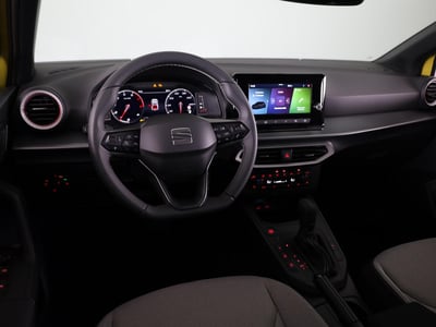 53910475-26.jpg