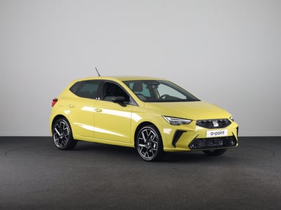 53910475-8.jpg