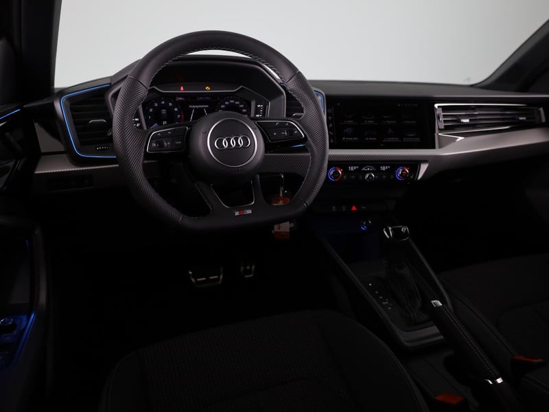 53912771-12.jpg