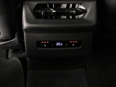 53934932-21.jpg