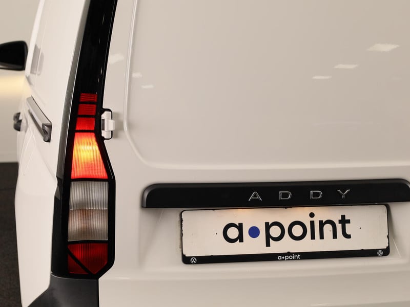 53970897-18.jpg