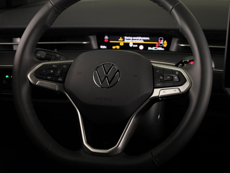 53986661-38.jpg