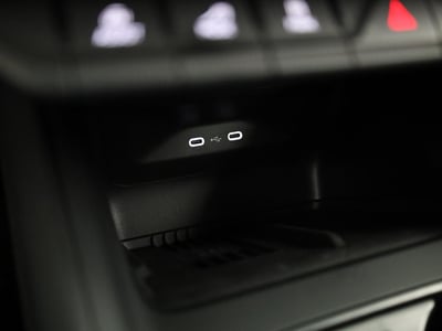 53987671-31.jpg