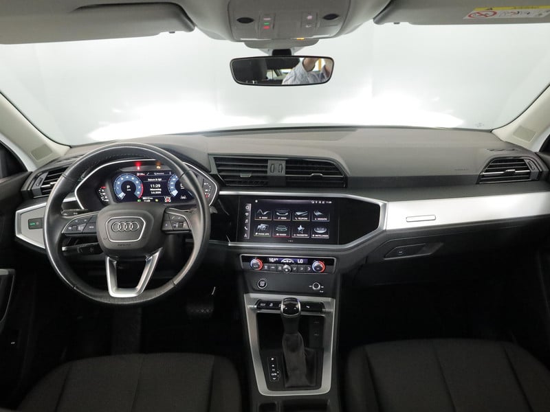 54016645-6.jpg