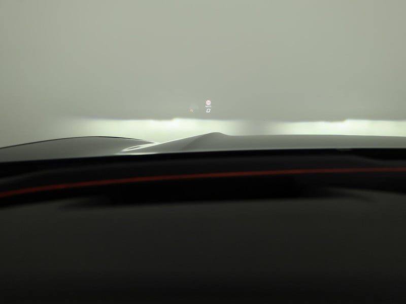 54114197-11.jpg