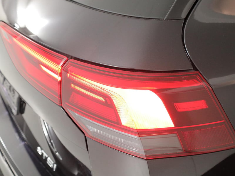 54120113-15.jpg