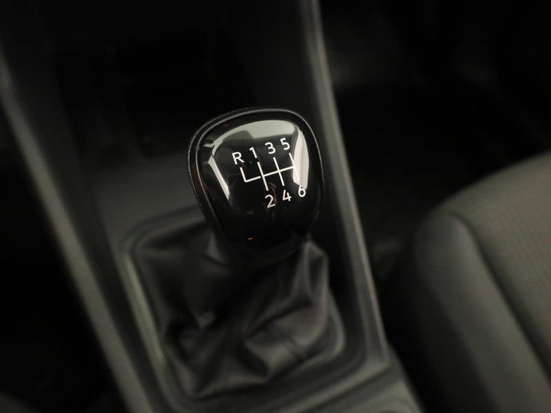 54213968-22.jpg