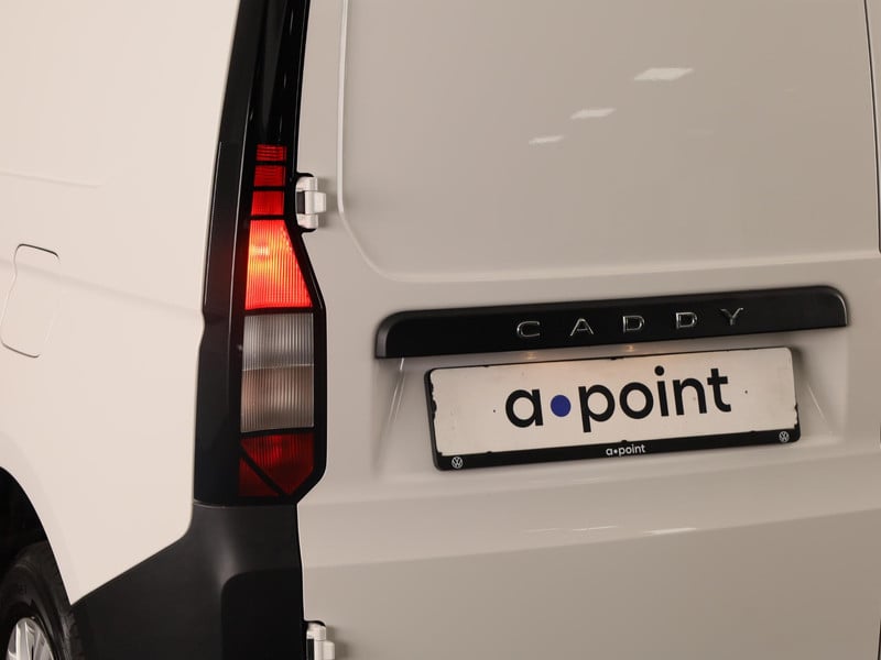 54213968-16.jpg
