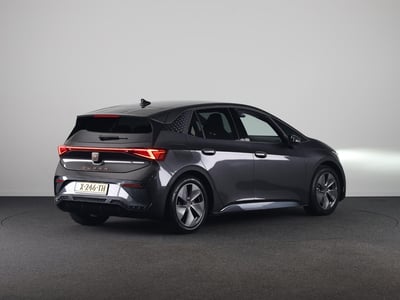 54227350-5.jpg