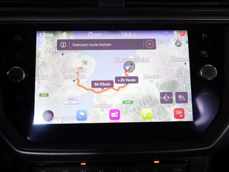54284014-12.jpg